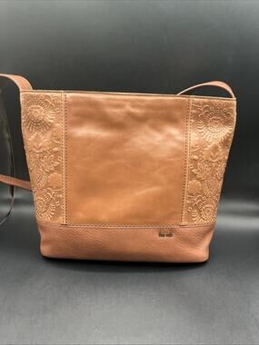 The Sak De Young Tooled Leather Shoulder Bag Hobo Purse Tobacco Tan Floral NWT